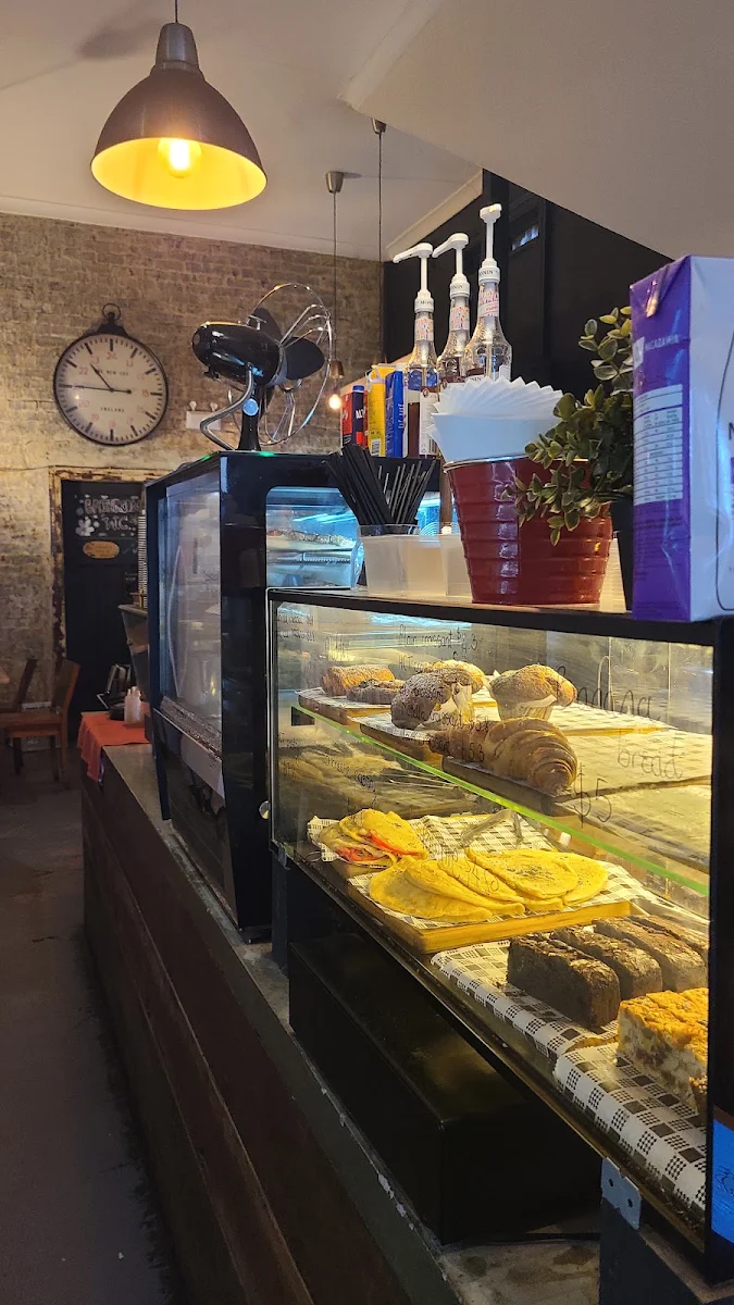 Vibe, Fernside Coffee Shoppe