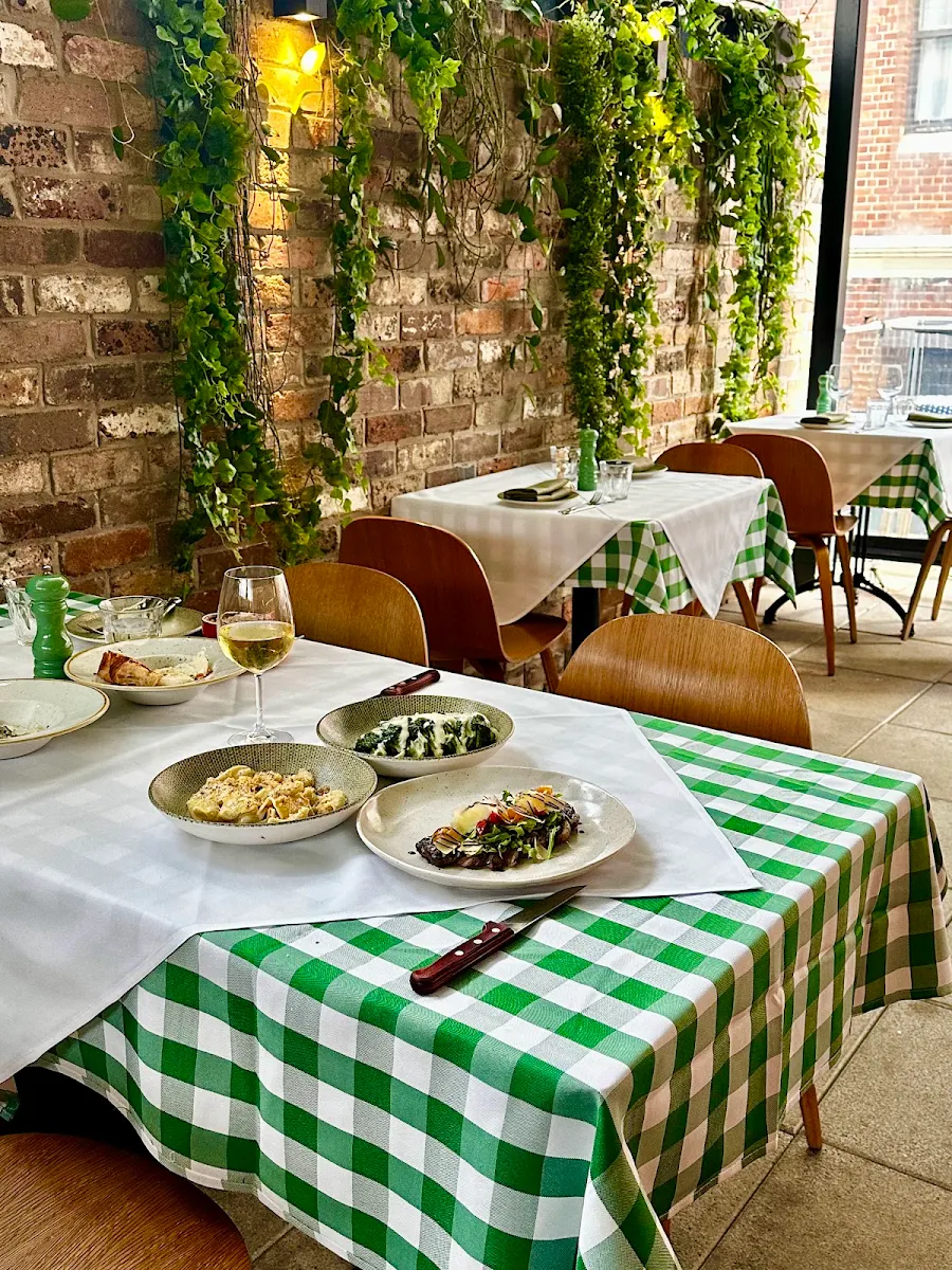 Food & drink, La Terrazza Osteria Verde