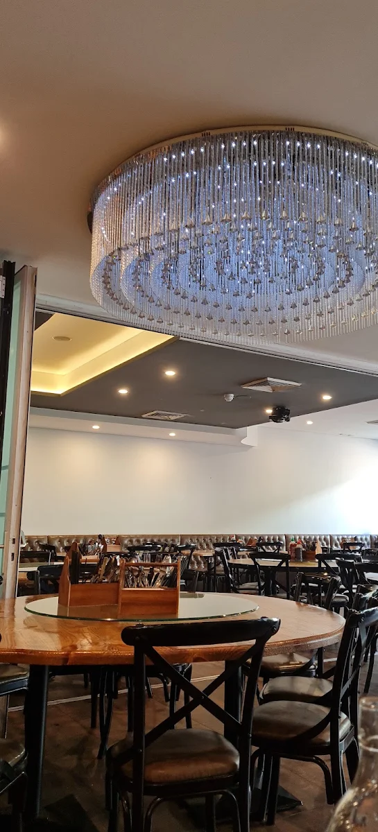 Vibe, Chopsticks Viet Restaurant