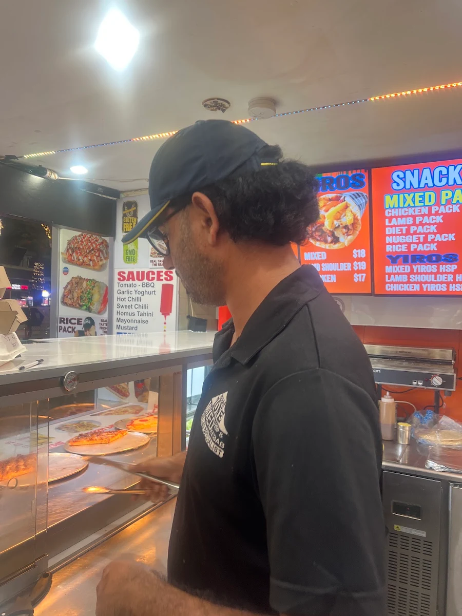 Vibe, kebab zone Surfers