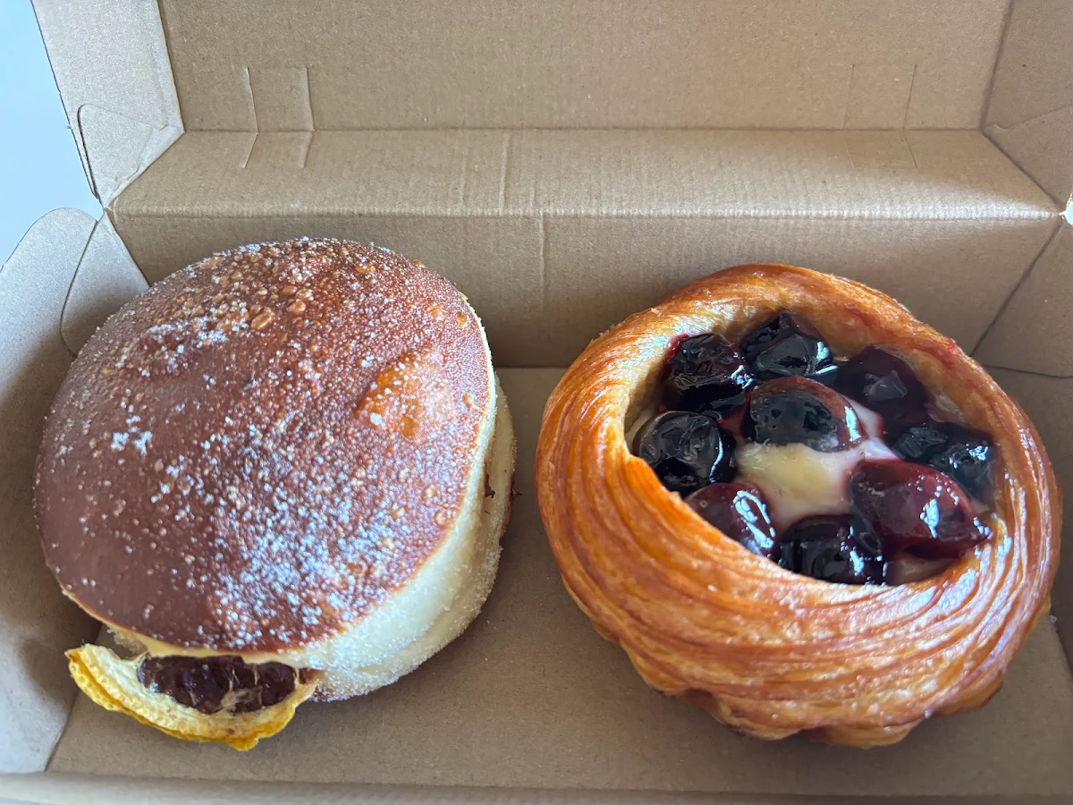 Food & drink, Queen Amann Bakery