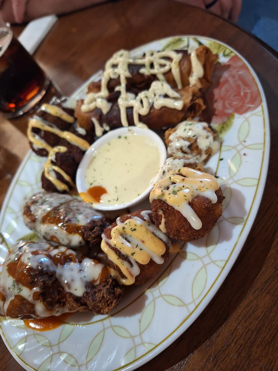 Food & drink, The Hideout Bar and Grill