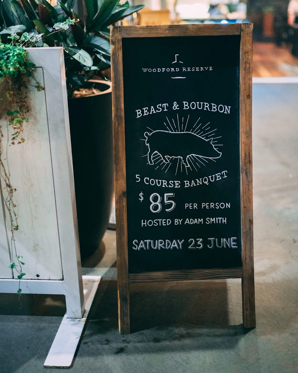Menu, Waterloo Hotel