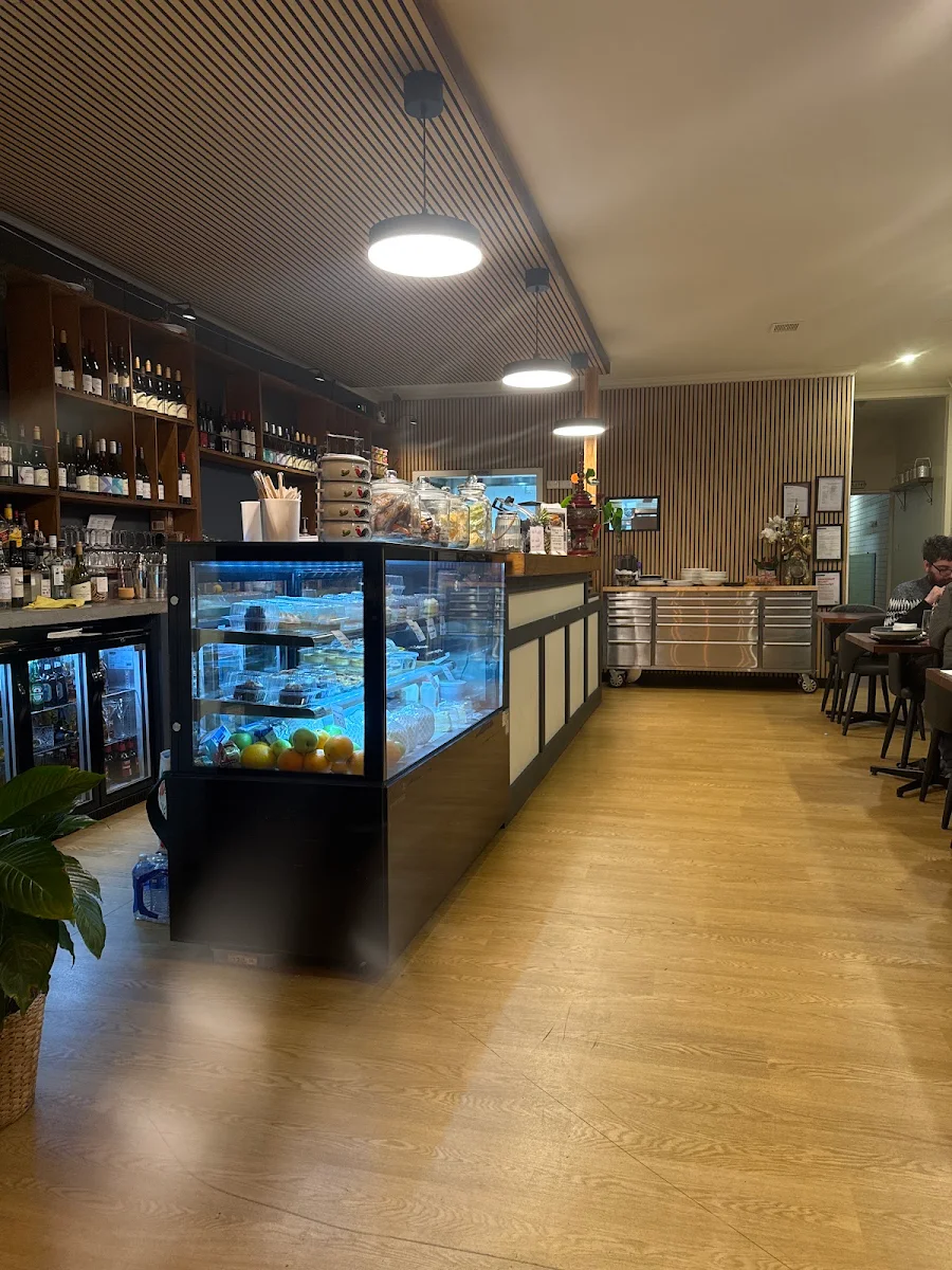 Vibe, Jasmine house Cafe and Thai restaurant