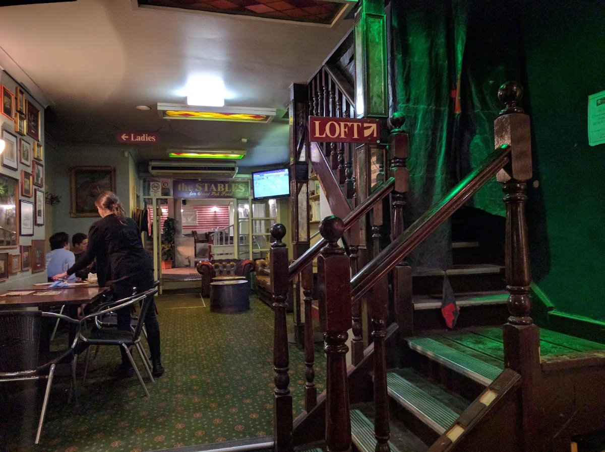 Vibe, Nag's Head Hotel, Glebe