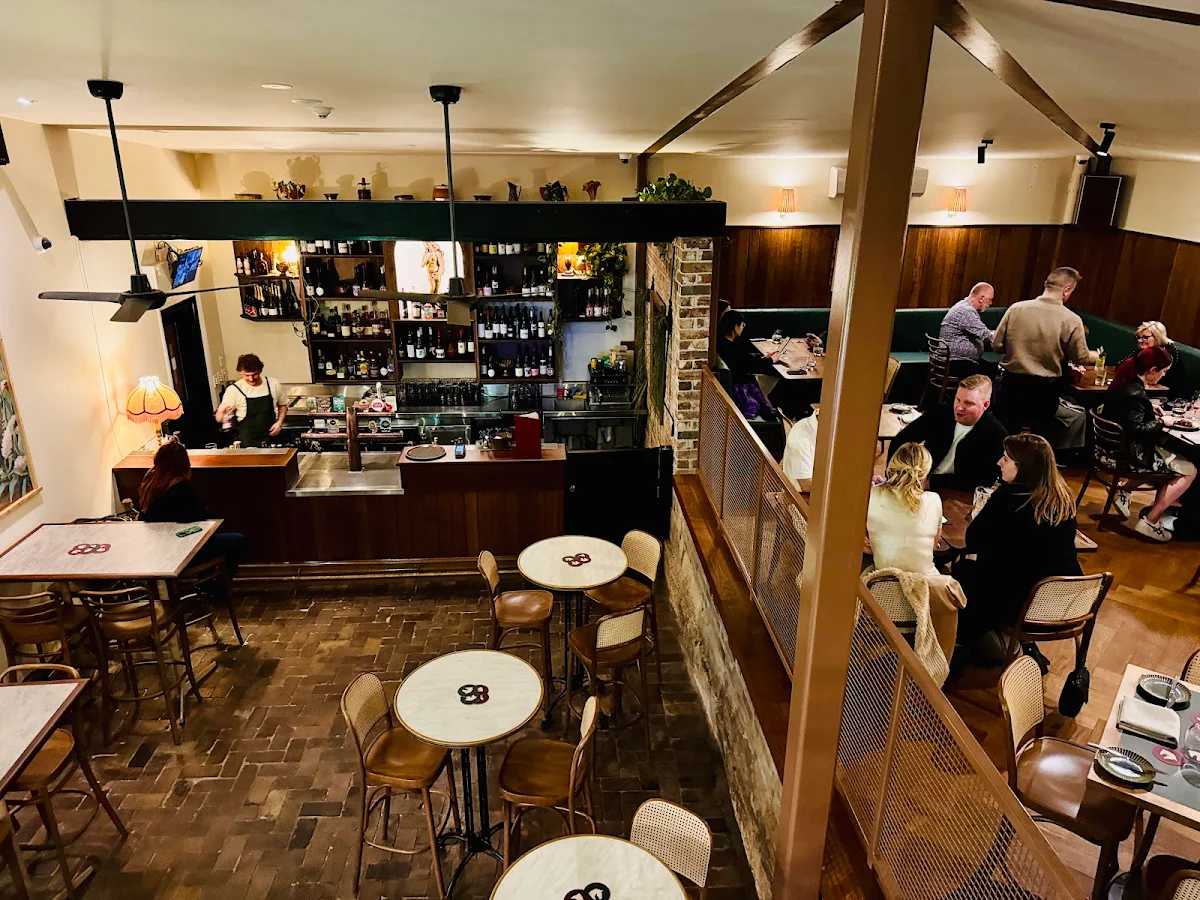 Vibe, Nag's Head Hotel, Glebe