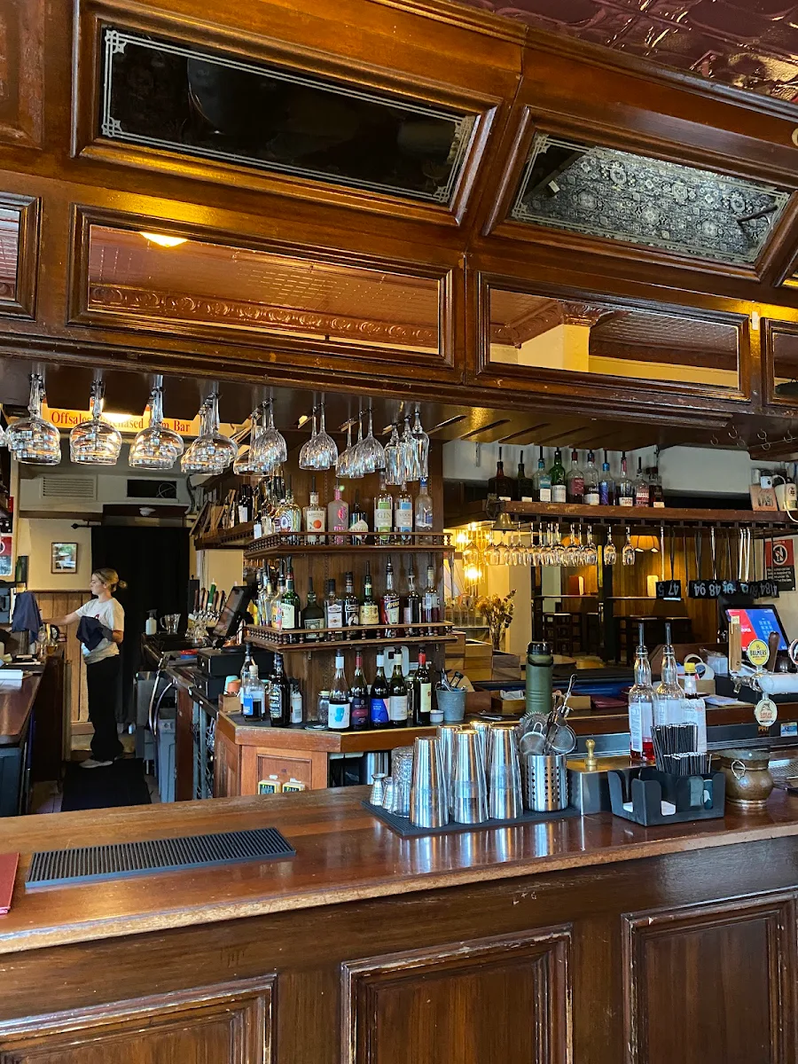 Vibe, Nag's Head Hotel, Glebe