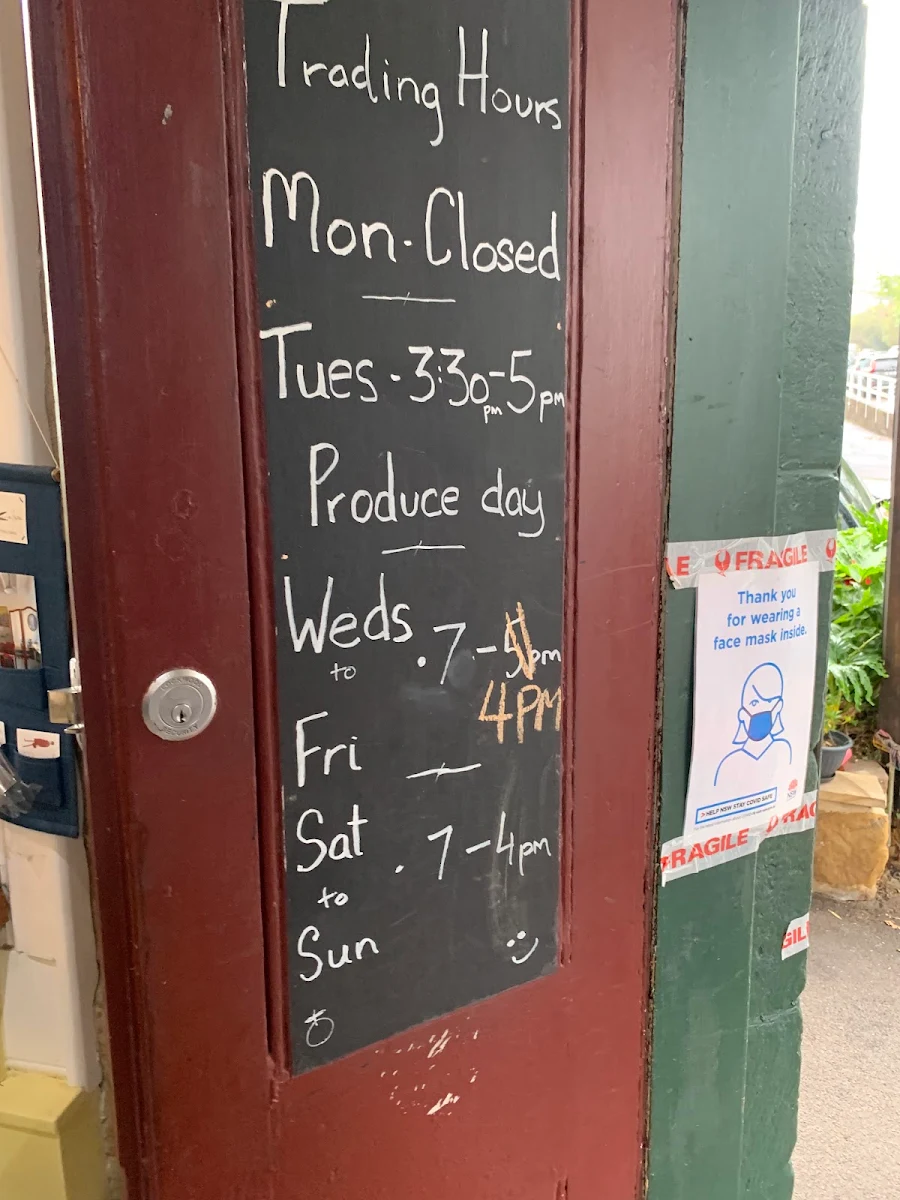 Menu, Gladstone Store