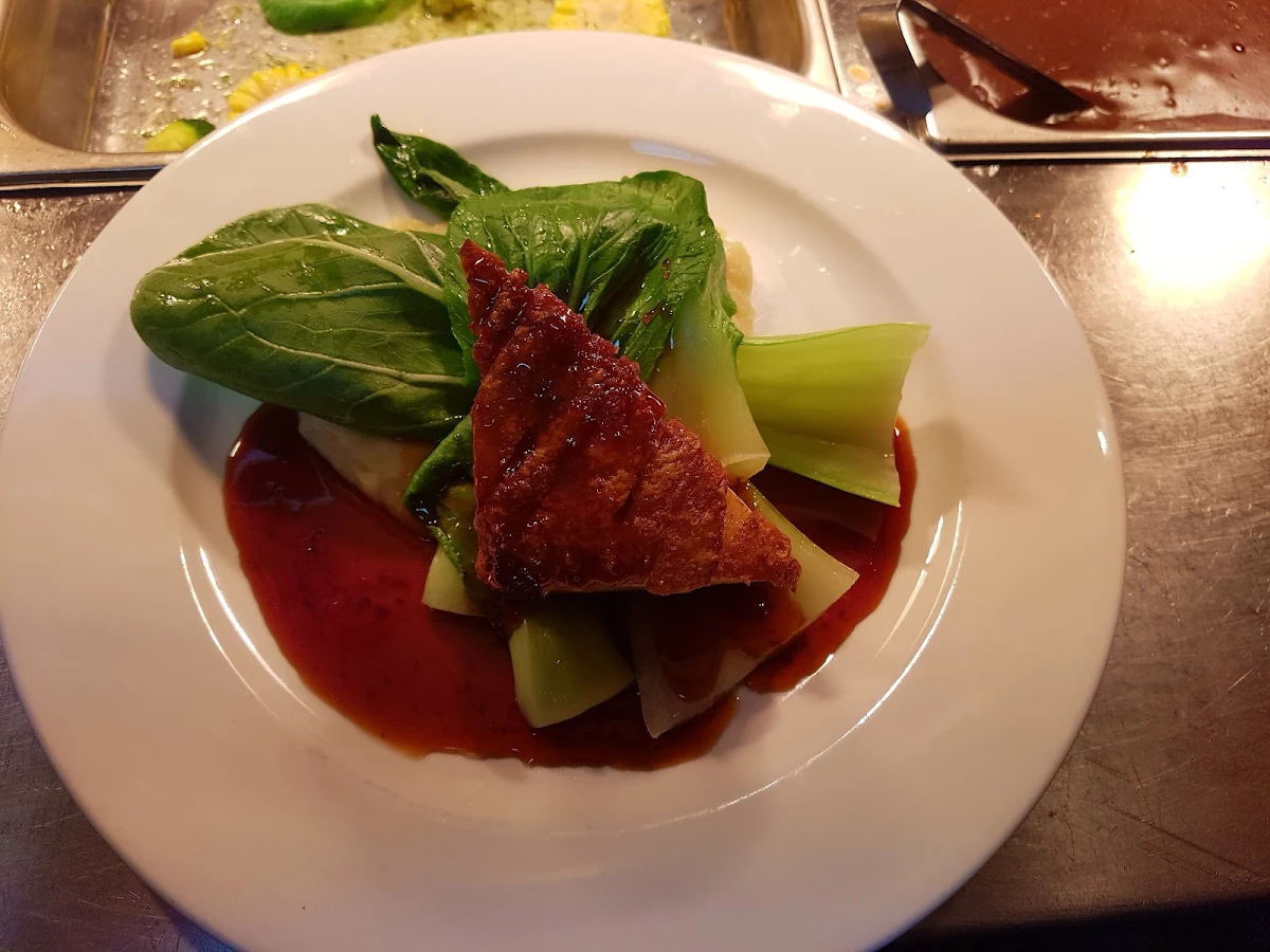Food & drink, Zephyr Restaurant