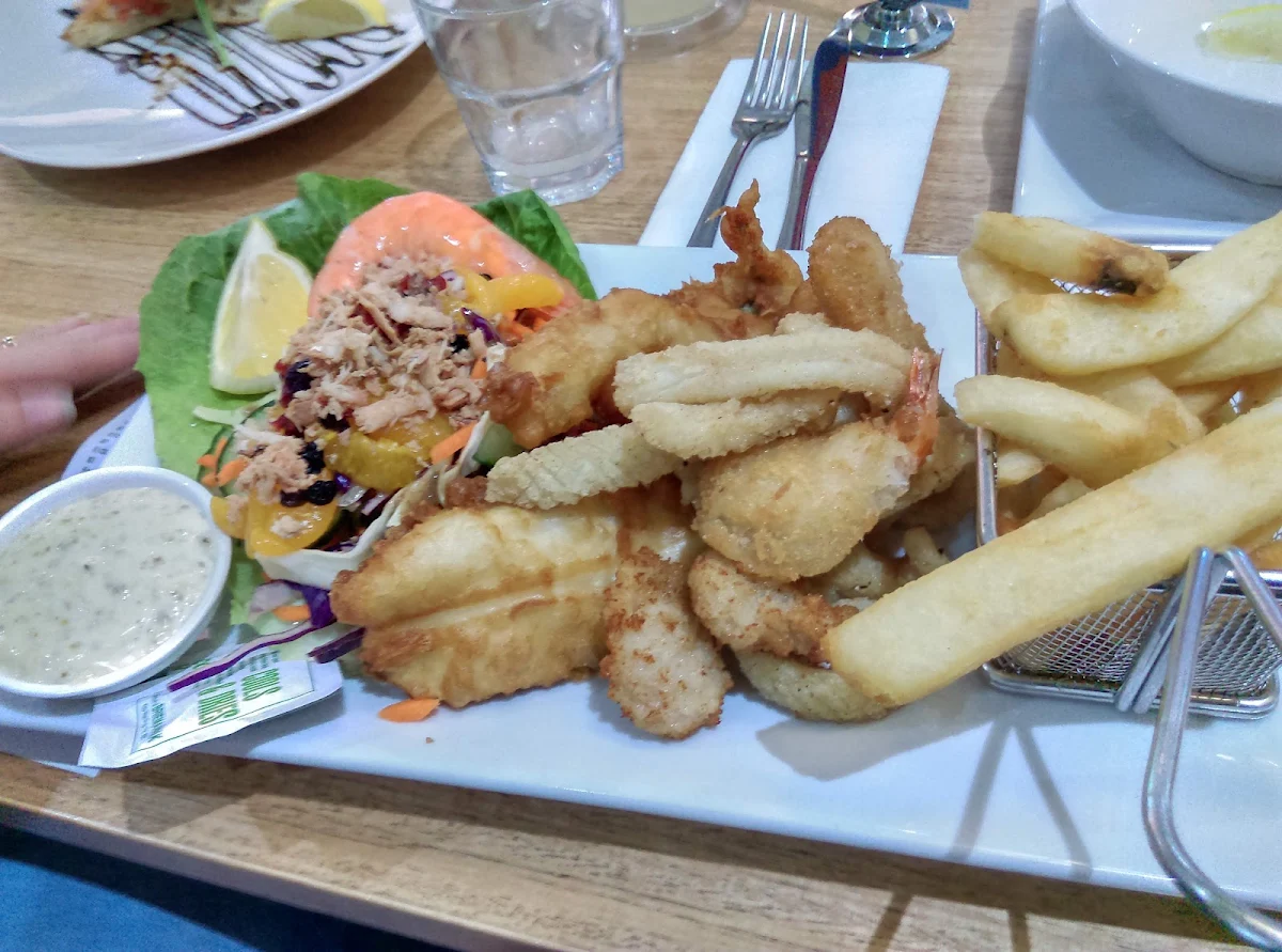 Food & drink, Zephyr Restaurant