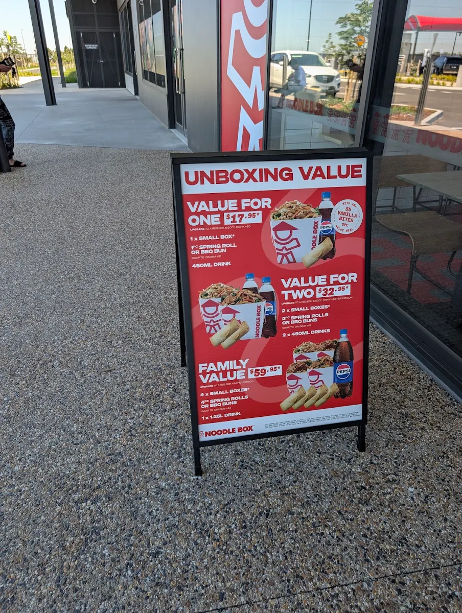 Menu, Noodle Box Mambourin