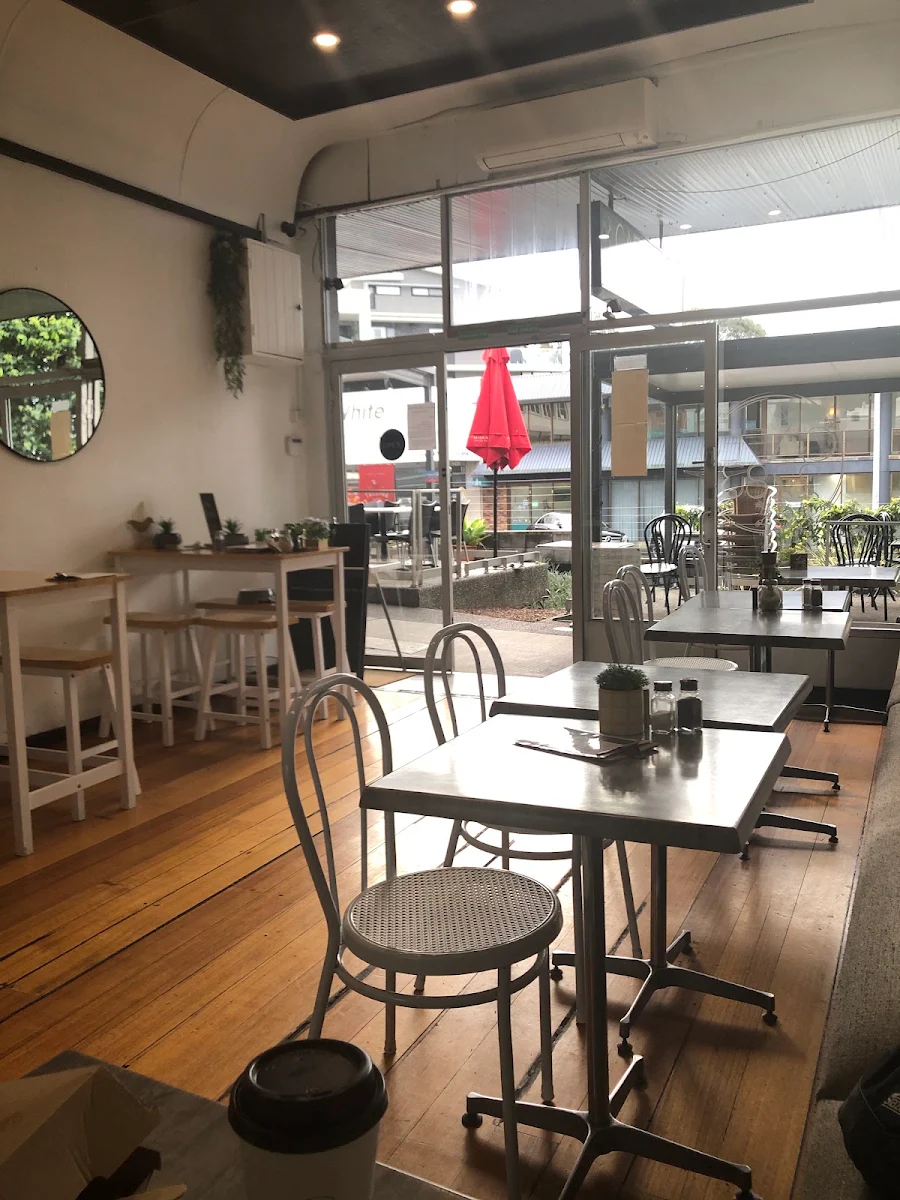 Vibe, Cafe 2283