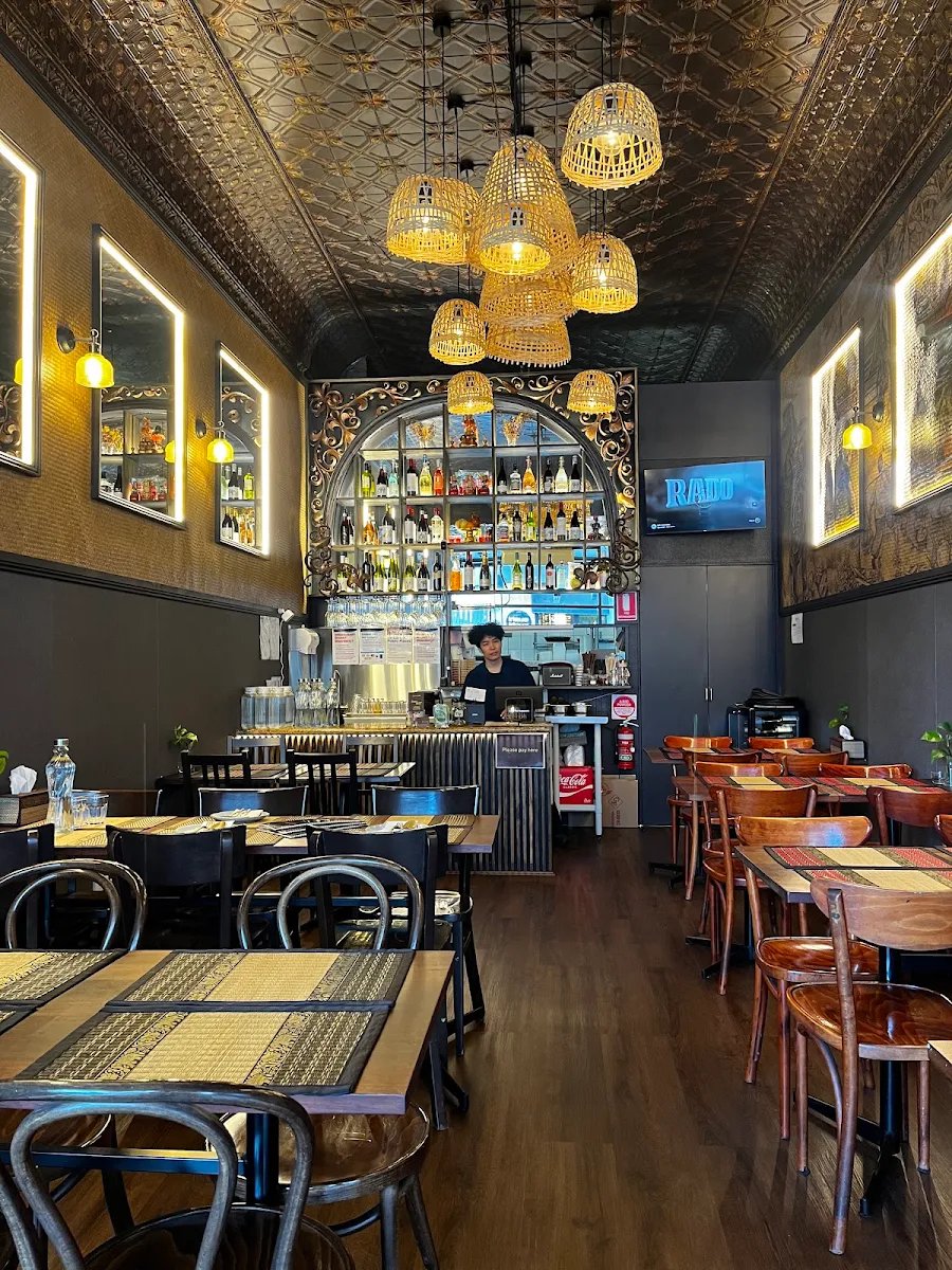Vibe, Khun Thai Restaurant
