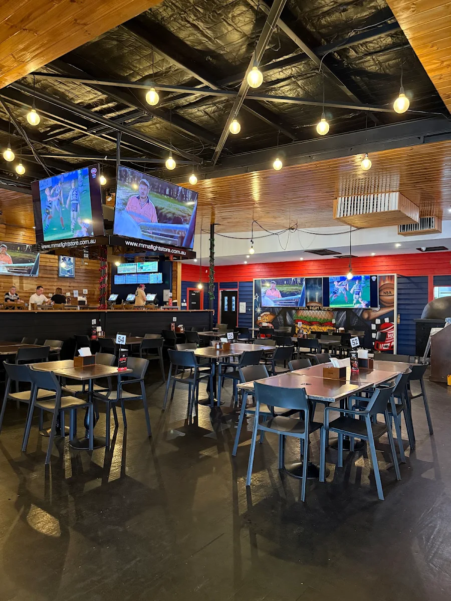 Vibe, Deebo Burgers & Beer Bar