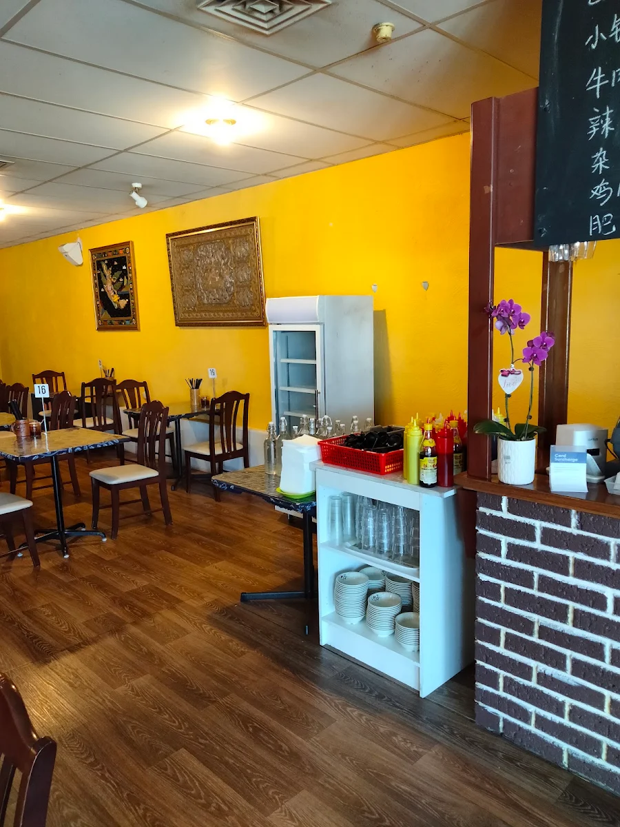 Vibe, Mei's Noodles