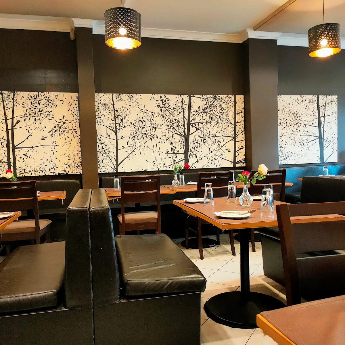 Vibe, Khanna Indian Restaurant
