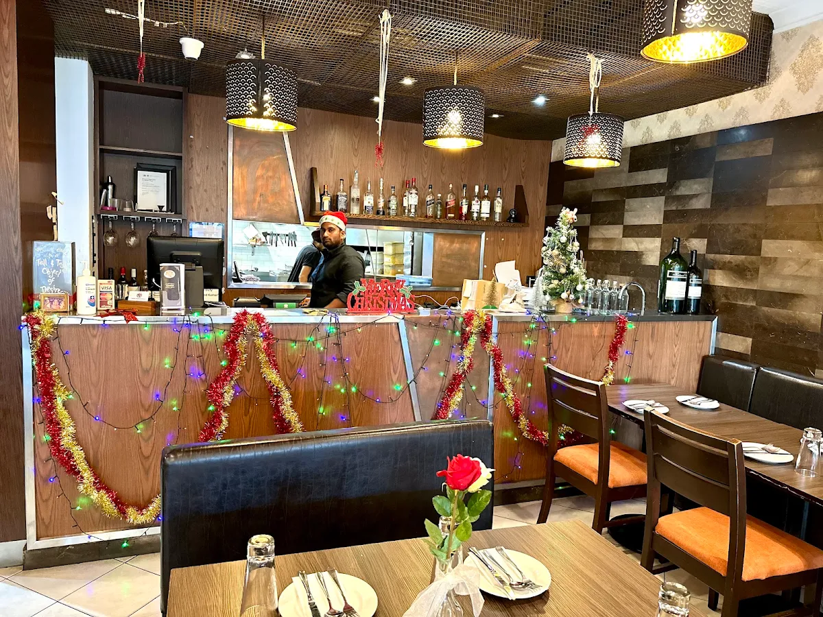 Vibe, Khanna Indian Restaurant