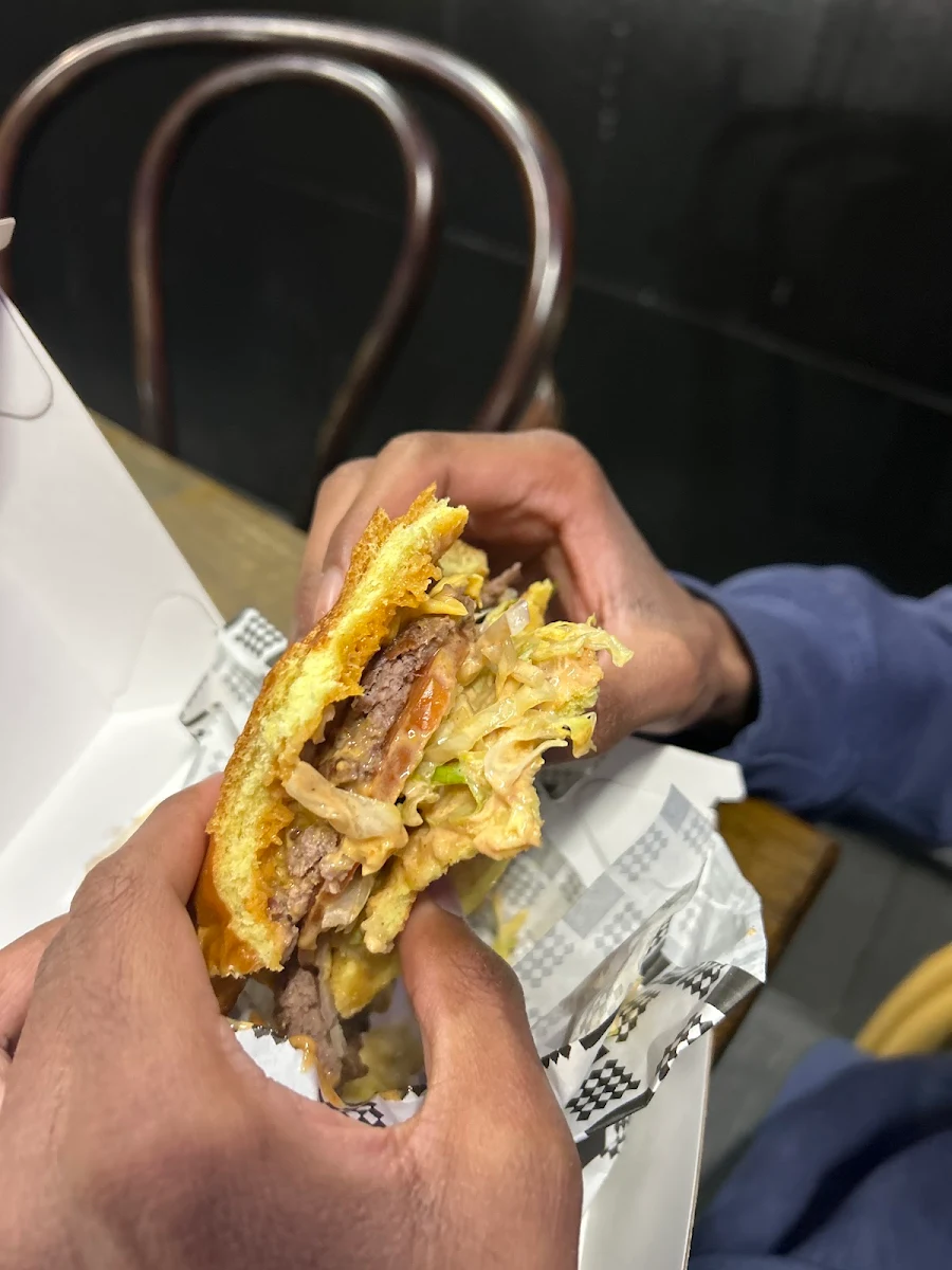 Food & drink, Burger Bitez