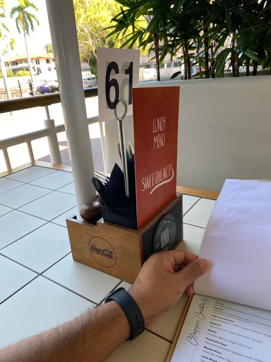 Menu, Flick’s