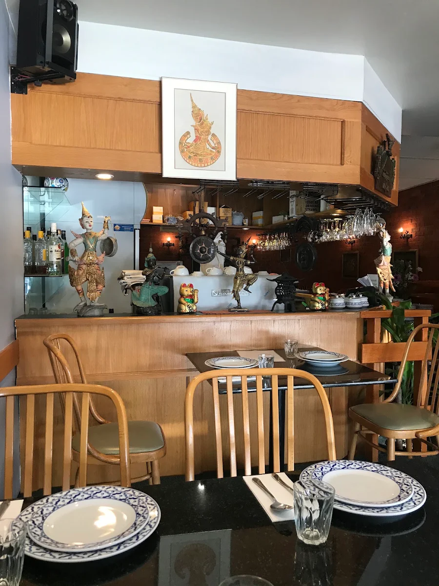 Vibe, Aroy-D Thai Restaurant
