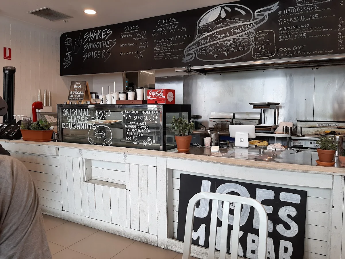Vibe, Joe's Milkbar
