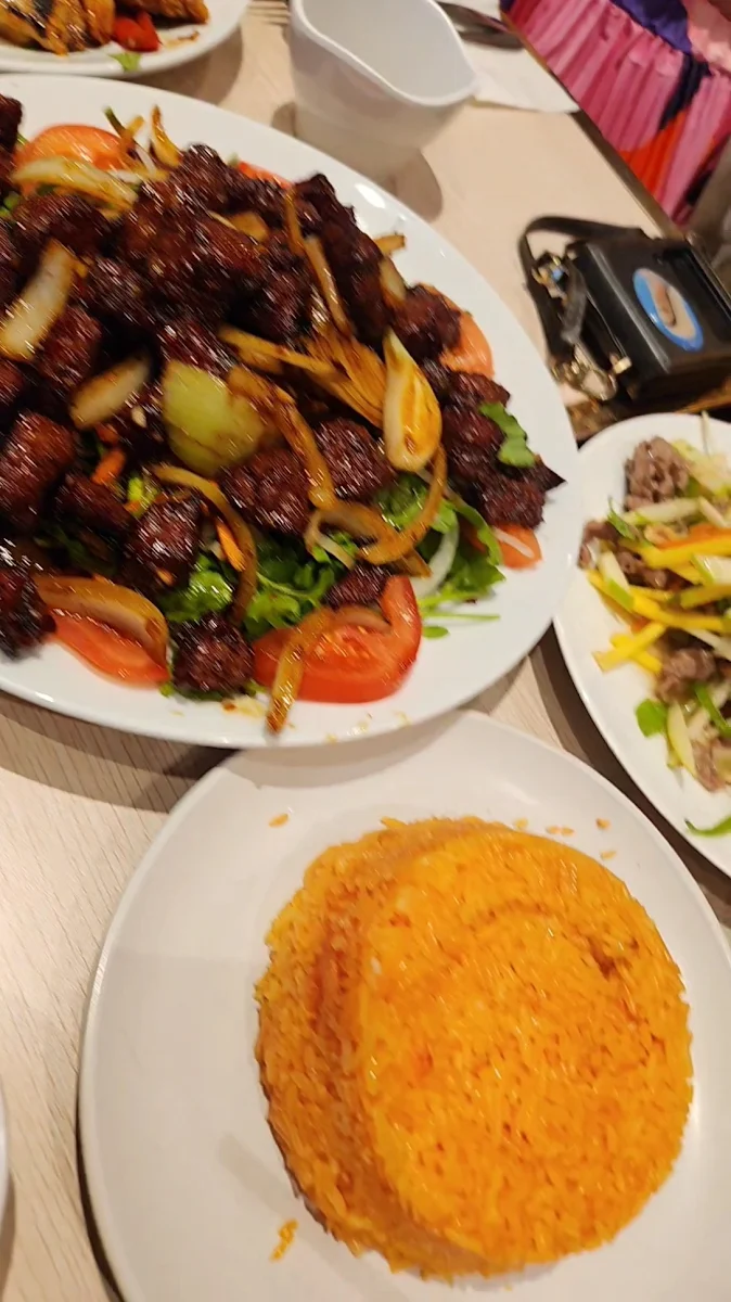 Food & drink, Bau Truong Mounties