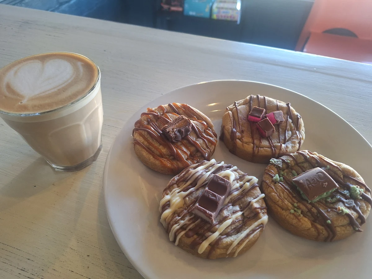 Food & drink, Giggle Pops