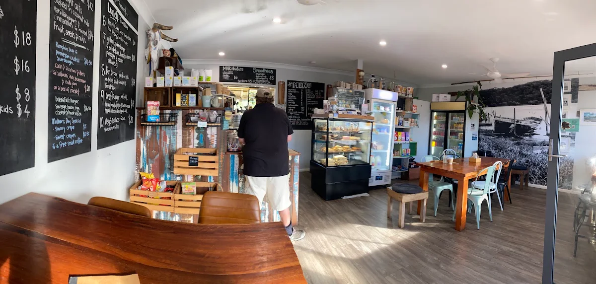Vibe, Wooli Wooli Cafe