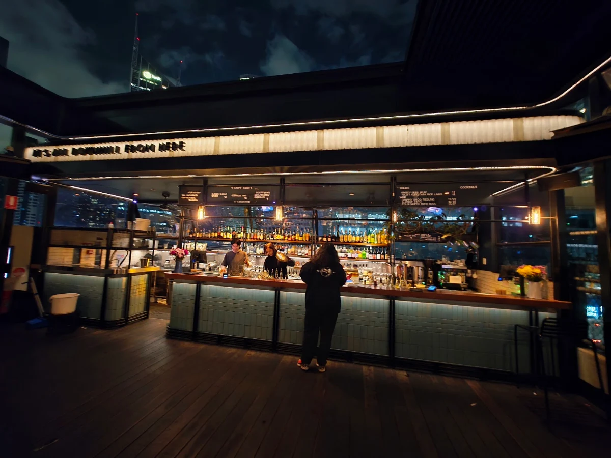 Vibe, Rooftop Bar