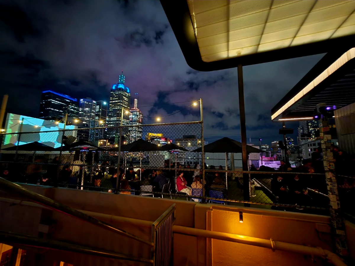 Vibe, Rooftop Bar