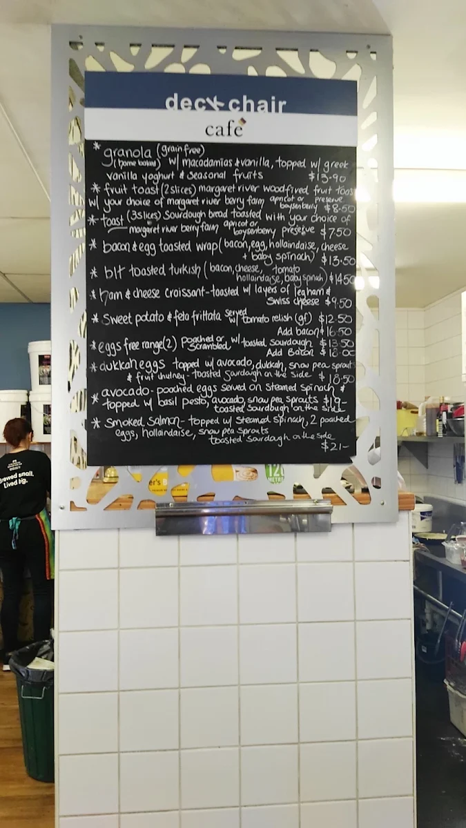 Menu, Deckchair Café
