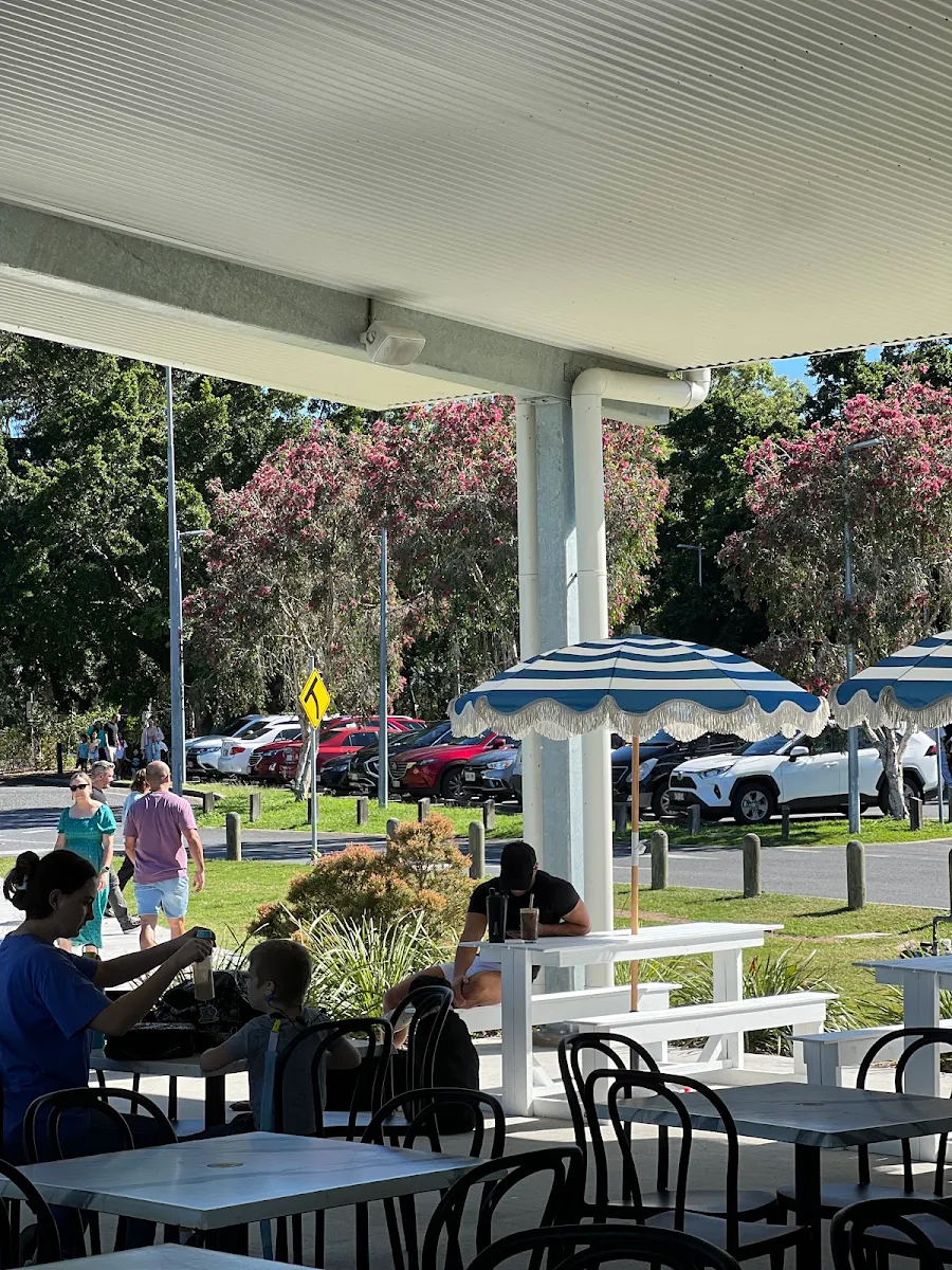 Vibe, Cafe & Bar on Whites Hill