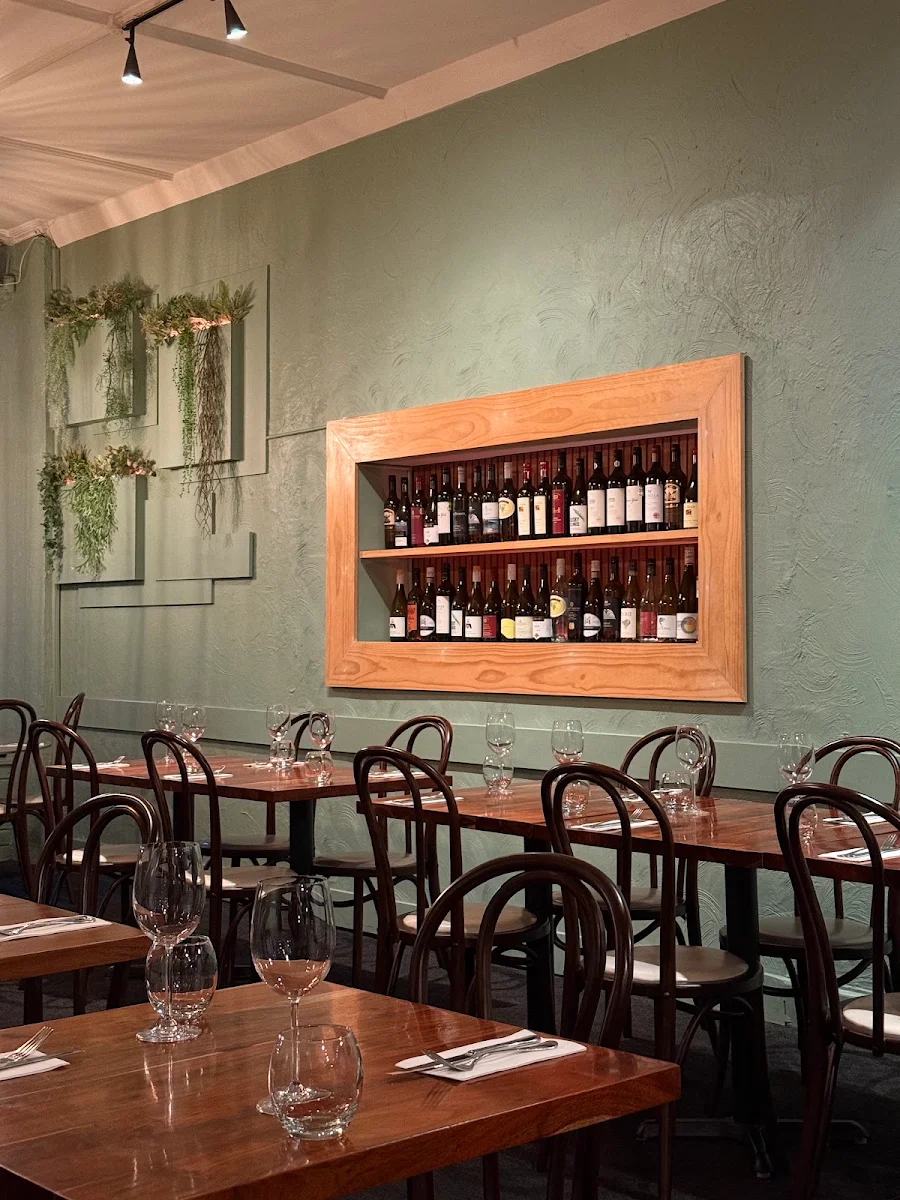 Vibe, Bellezza Restaurant