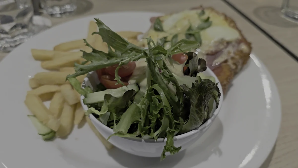 Food & drink, The Dava Hotel