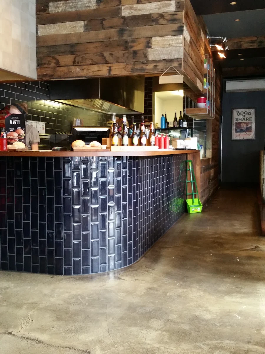 Vibe, Grill'd Fairfield