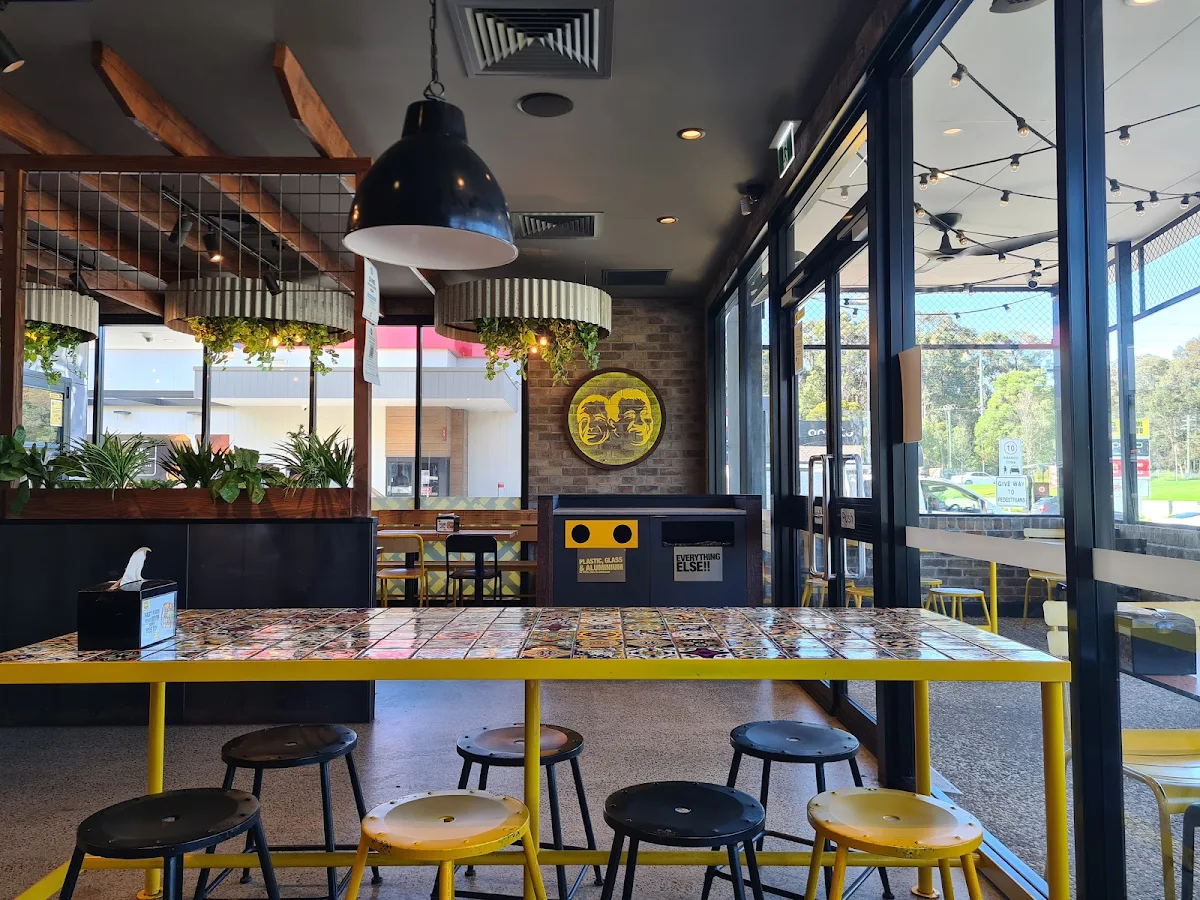 Vibe, Guzman y Gomez - Bligh park