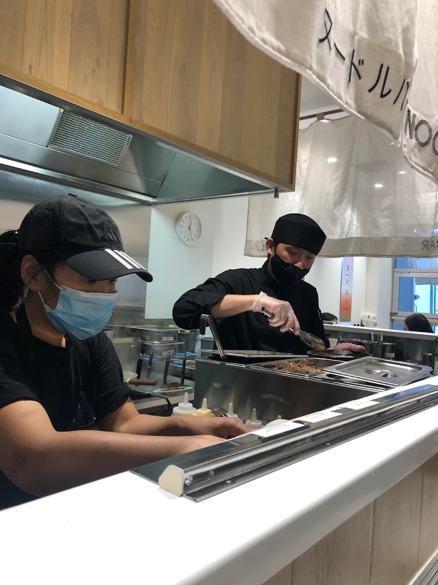 Vibe, MINIMONO "Noodle Bar"