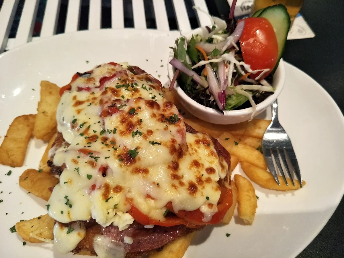 Food & drink, Alexandra Hills Hotel
