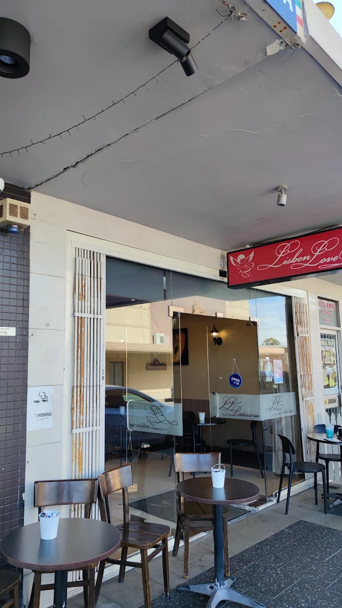 Vibe, Lisbon Love Patisserie Panania