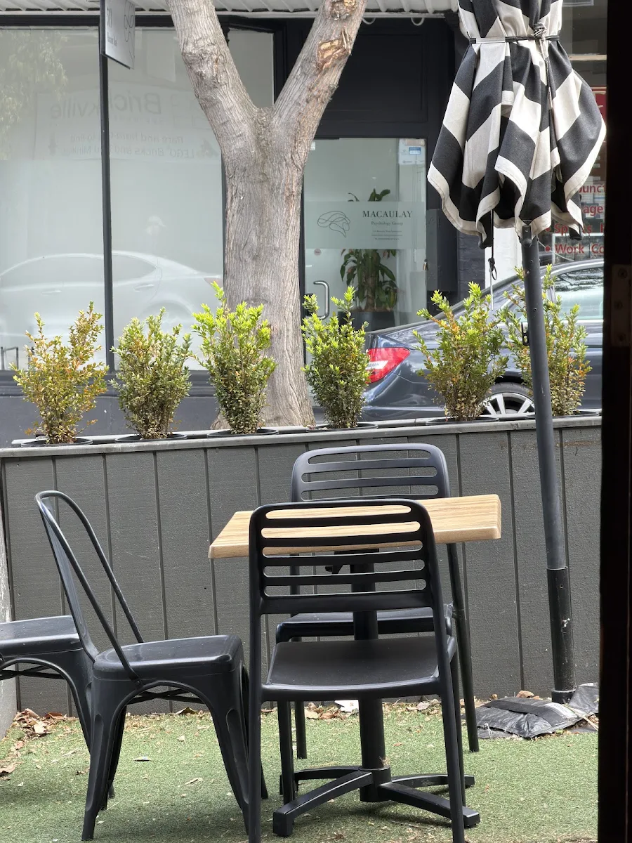 Vibe, Little Bunny Cafe