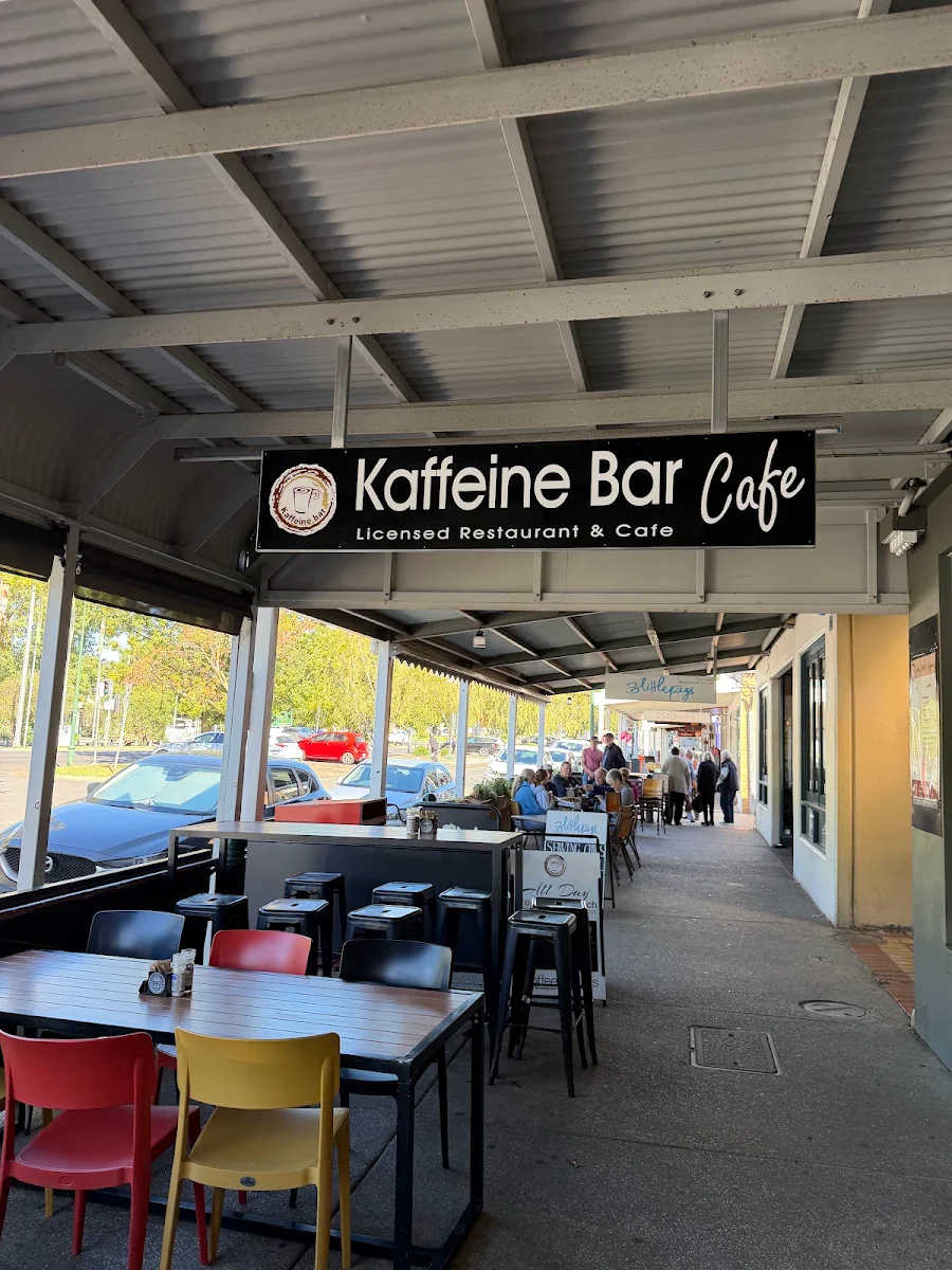 Vibe, Kaffeine bar