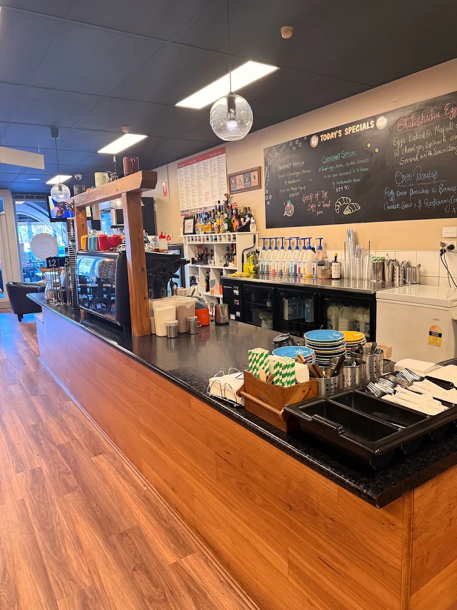 Vibe, Kaffeine bar