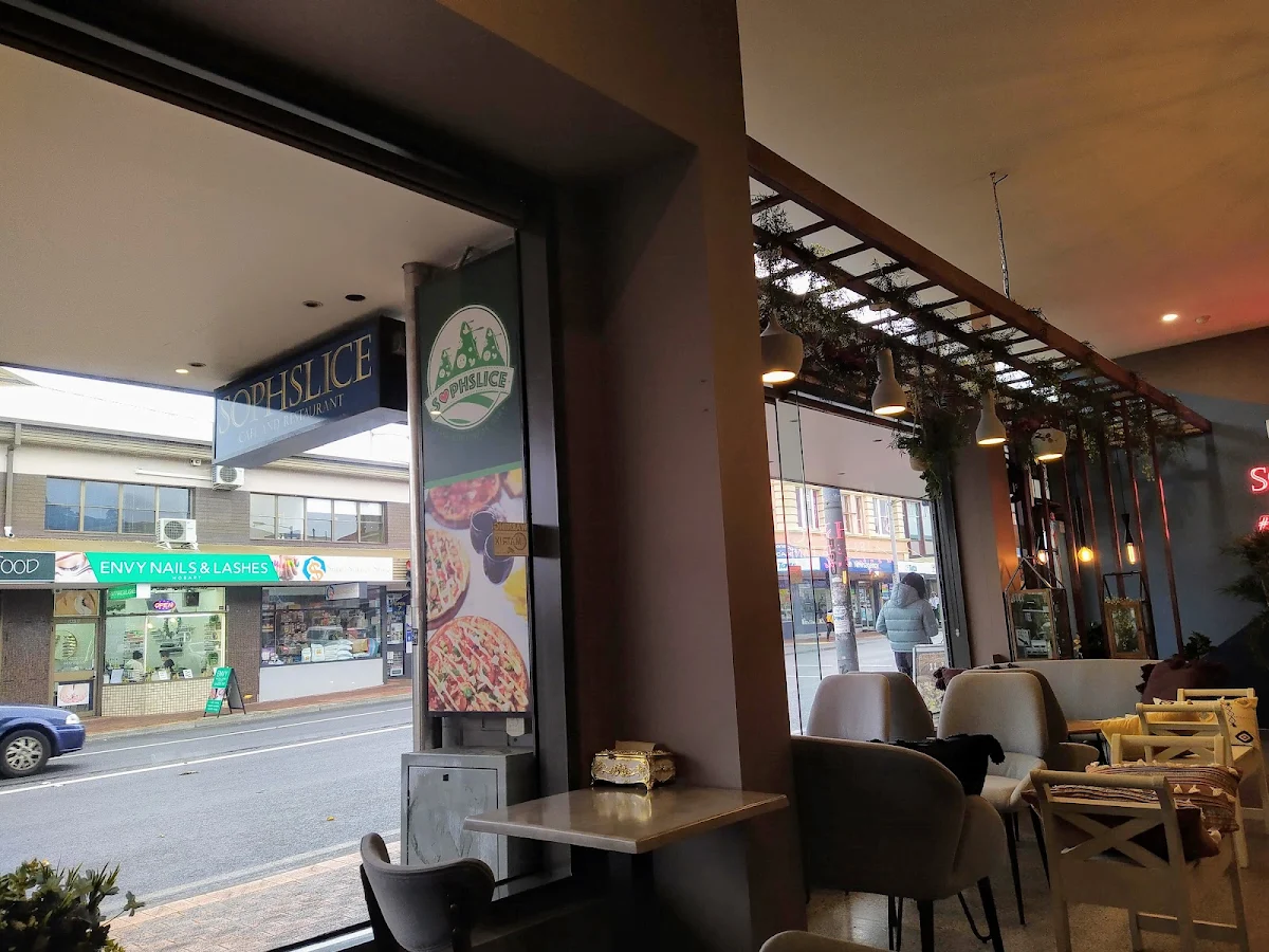 Vibe, Soph Slice Gourmet Pizza Bar