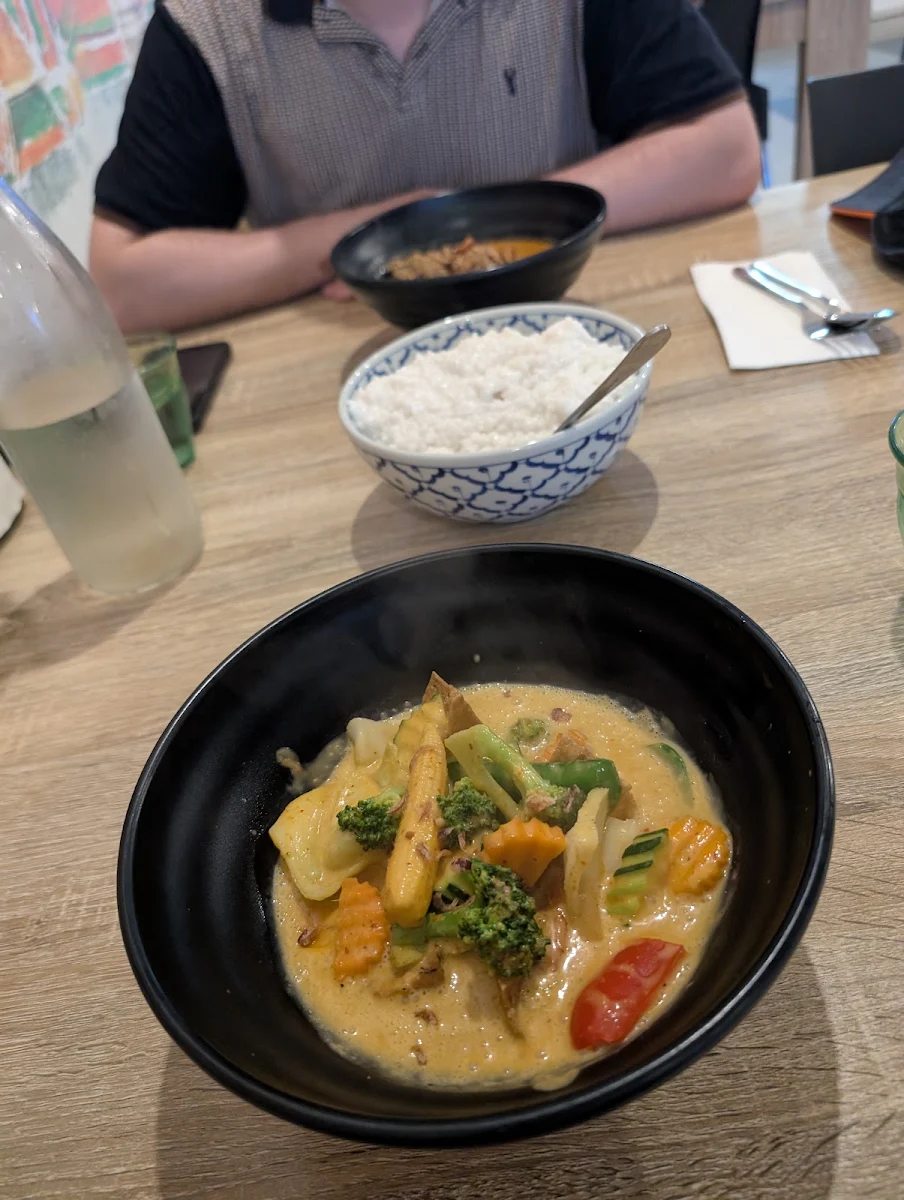 Food & drink, Kempsey Bangkok Sister