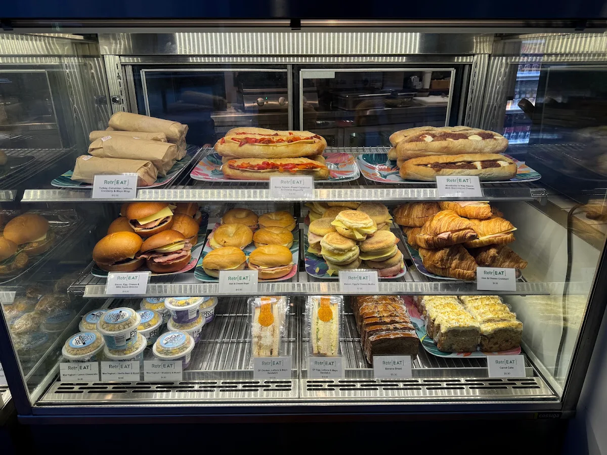 Vibe, Retr[EAT] Cafè
