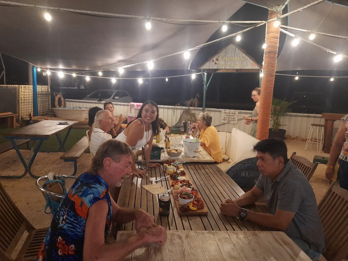 Vibe, The Shack Exmouth