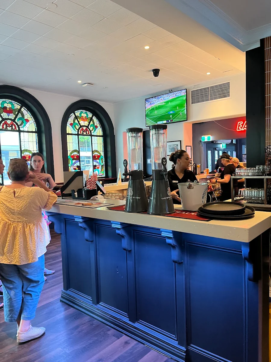 Vibe, The Sporting Globe Bar & Grill Bendigo