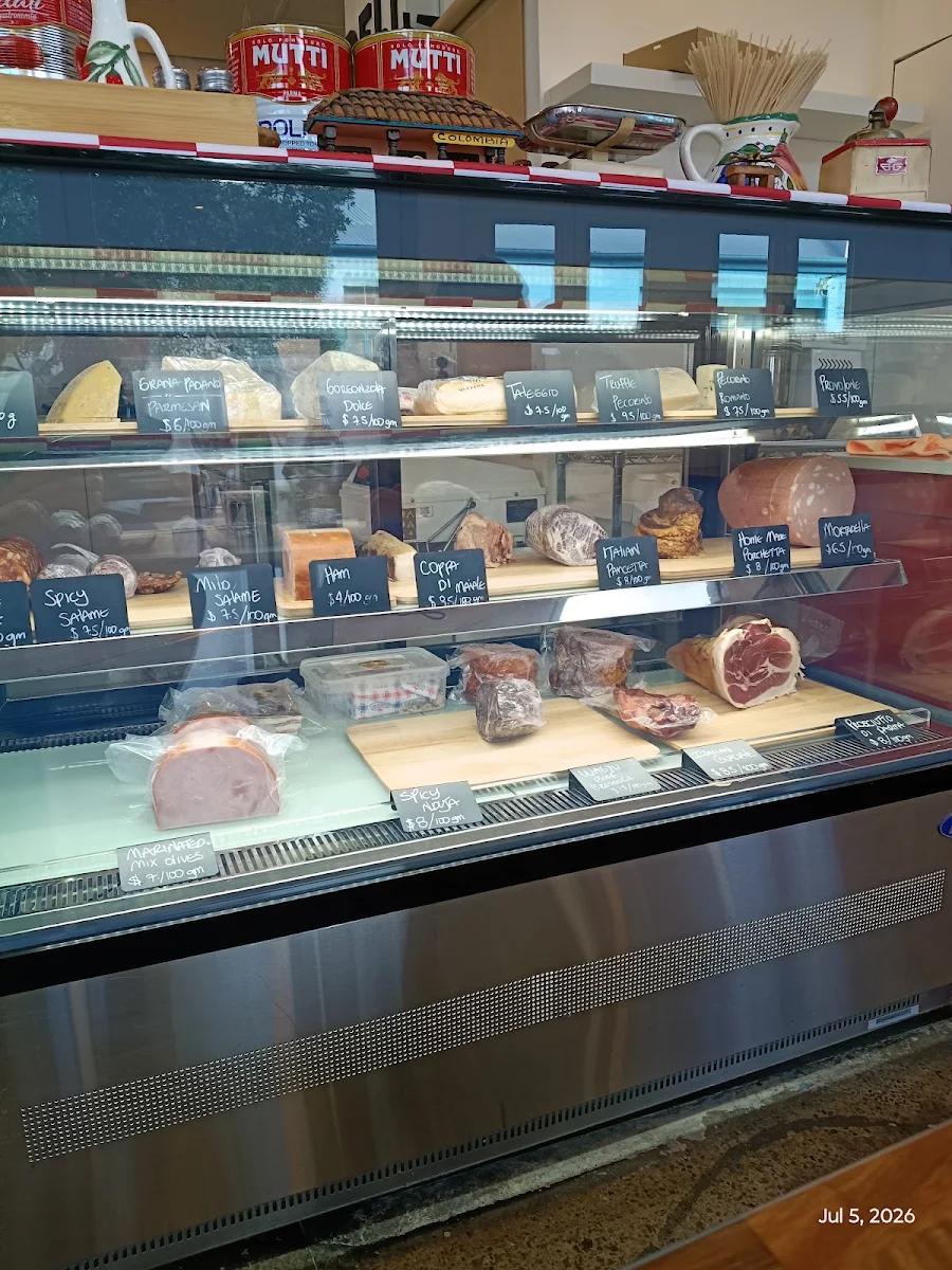 Vibe, BETTO deli & cucina