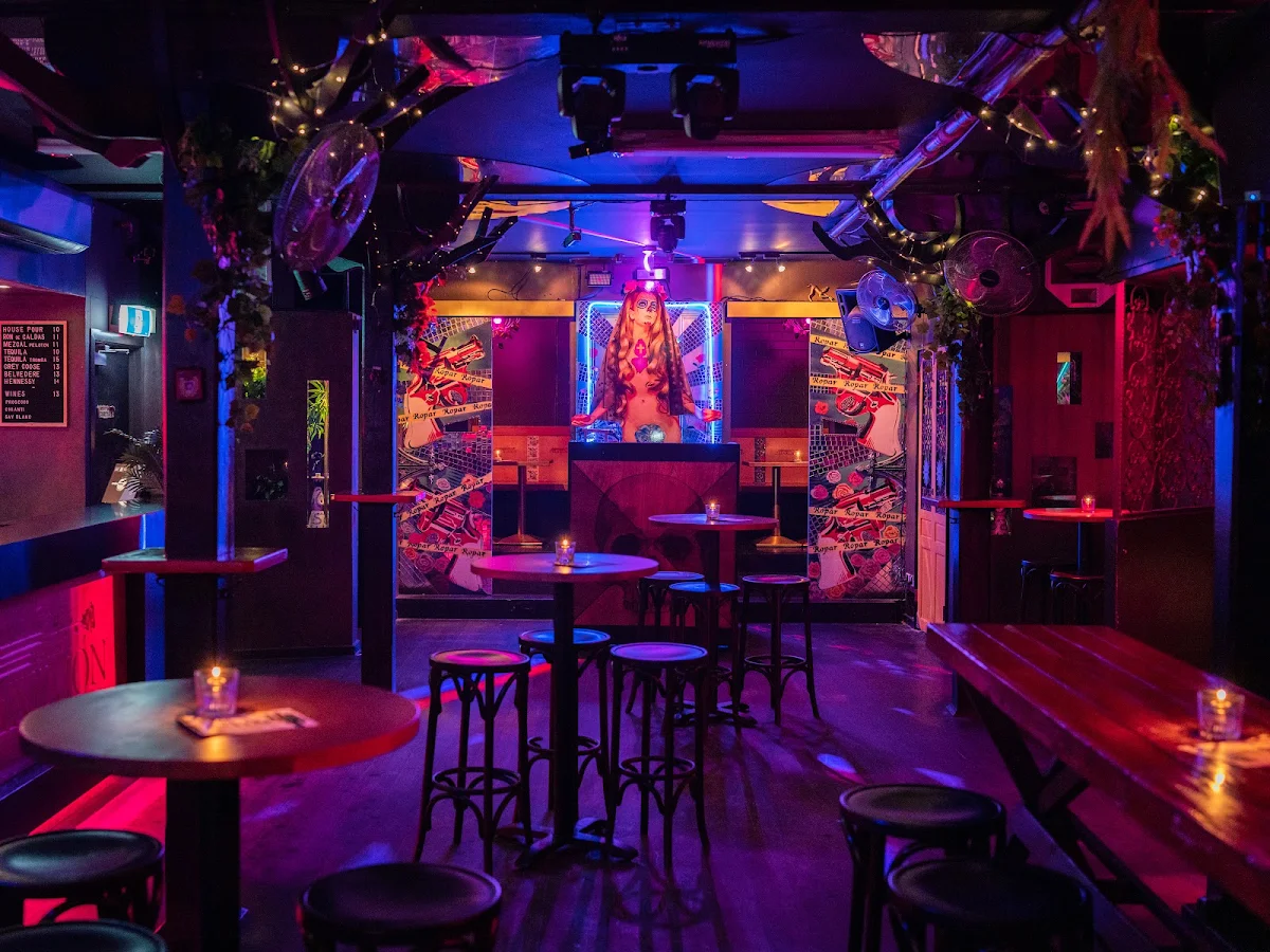 Vibe, House of Maximon