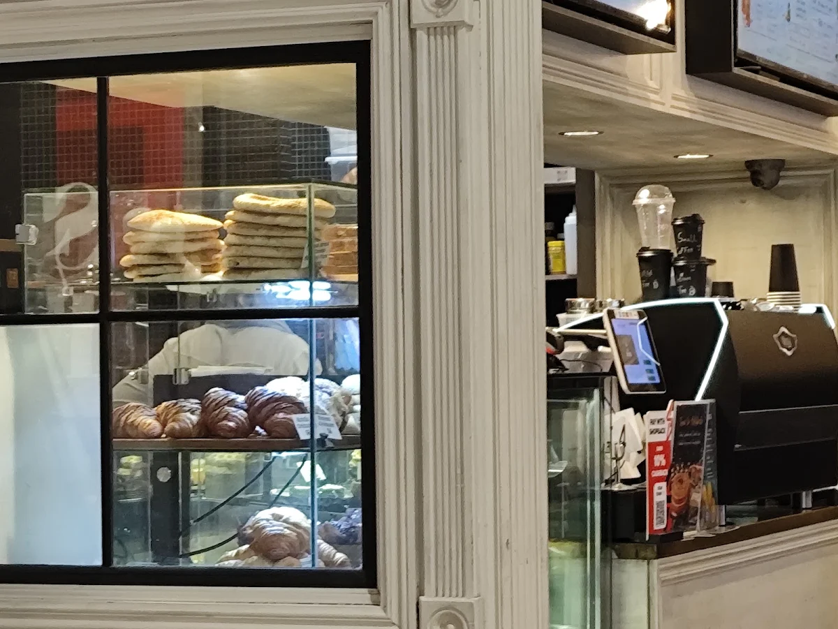 Vibe, The Drop Cafe